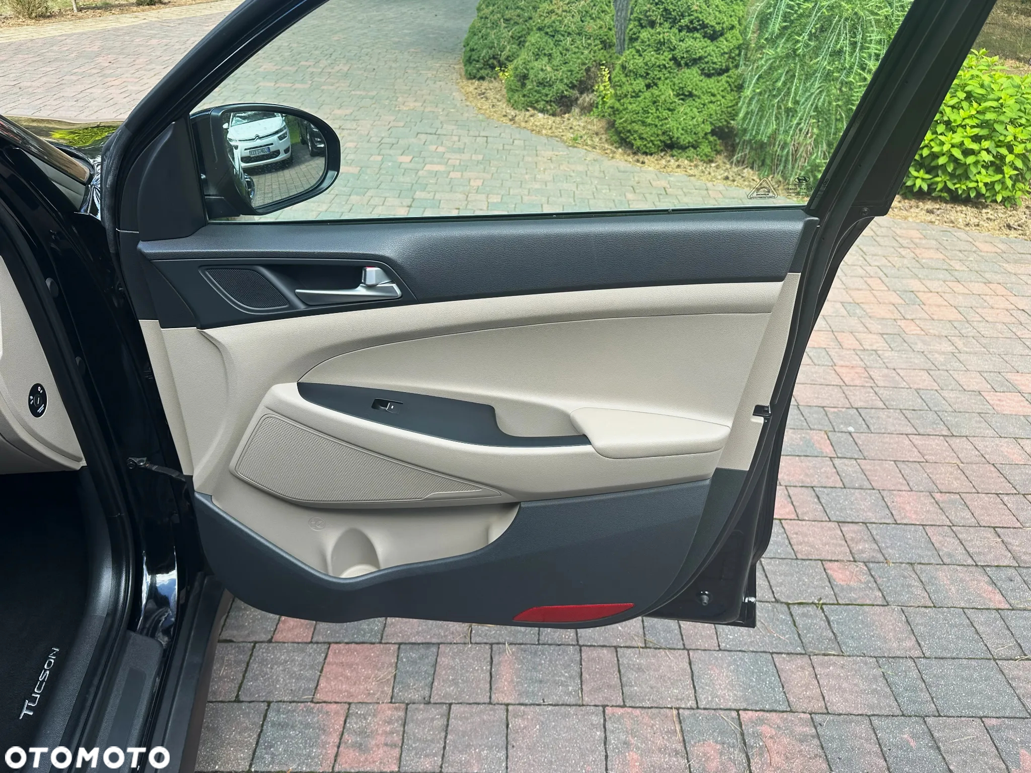 Hyundai Tucson 2.0 CRDI BlueDrive TourdePologne 2WD - 28
