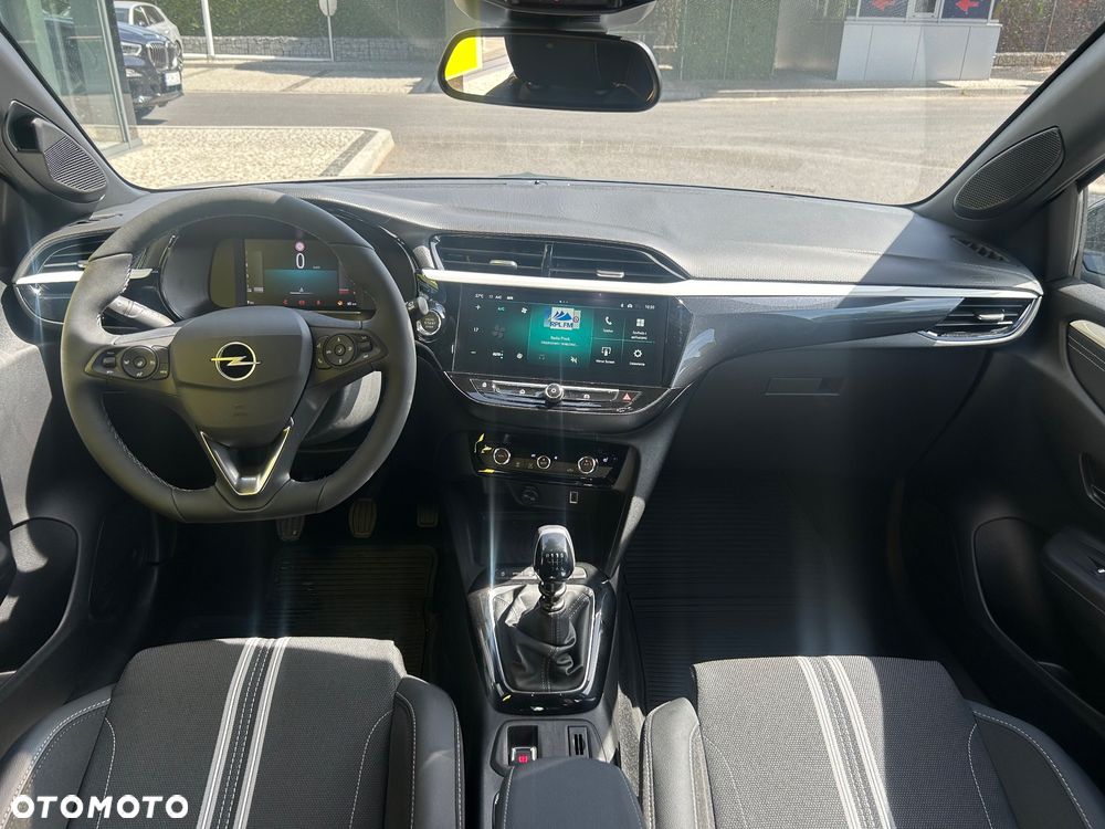Opel Corsa 1.2 GS S&S - 12