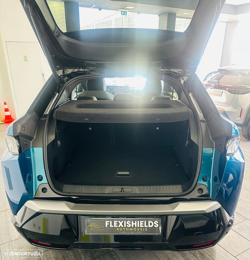 Peugeot E-3008 Long Range GT - 7