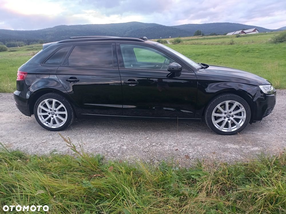 Audi A3 Sportback - 2