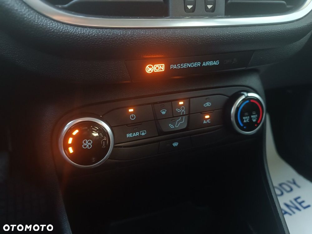 Ford Fiesta 1.1 Trend - 23