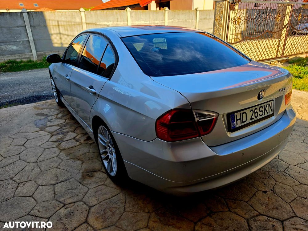 BMW Seria 3 316i - 4