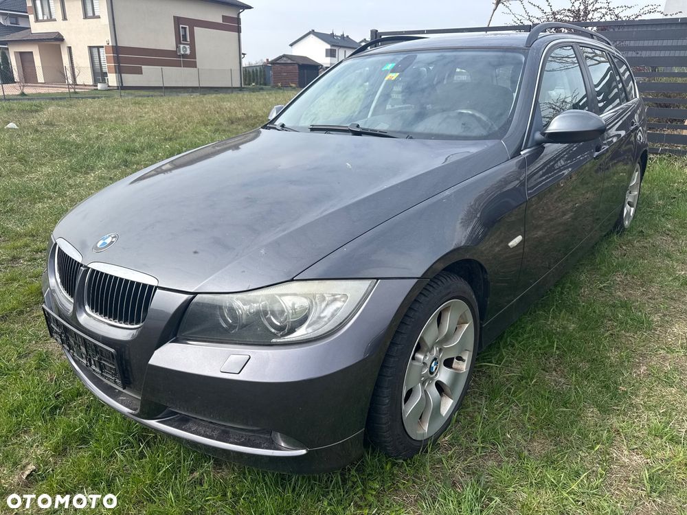 BMW Seria 3 325xi - 1