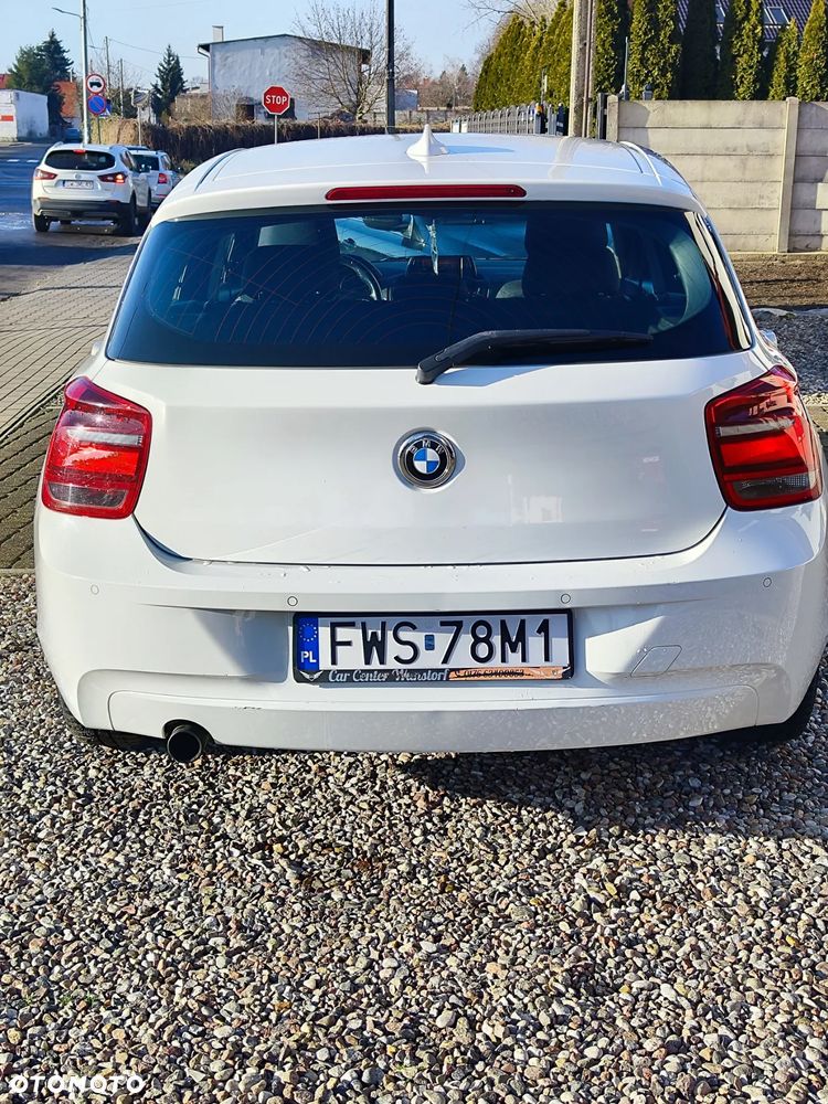 BMW Seria 1 116i - 10