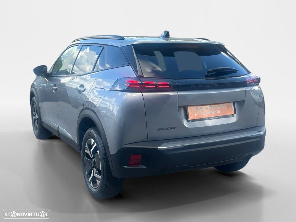 Peugeot 2008 1.2 PureTech Allure - 3