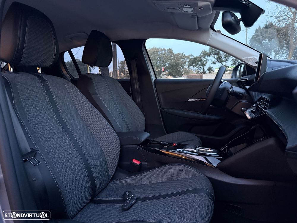 Peugeot e-208 51 kWh Allure - 33