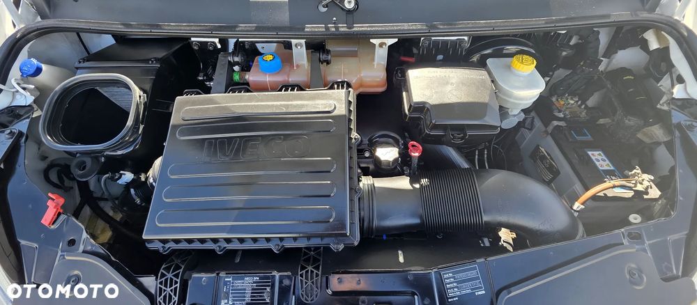 Iveco 35C17 3,0 HPI 170 KONNA DOKA BRYGADÓWKA 7 OSOBOWA 3,2M SKRZYNIA 130T/KM PRZEBIEGU GWARANCJA BLIŻNIAKI DO 3,5T WEBASTO - 20