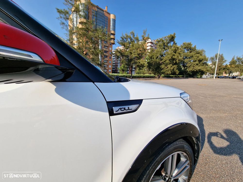 Kia Soul 1.6 CRDi TX - 24