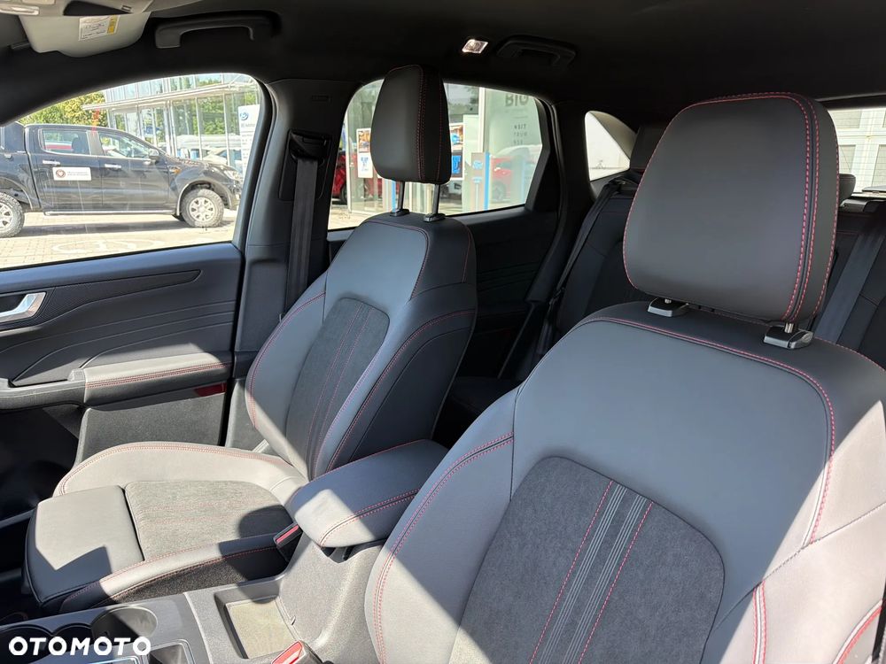 Ford Kuga 2.5 Duratec FHEV 4x4 ST-LINE X - 11