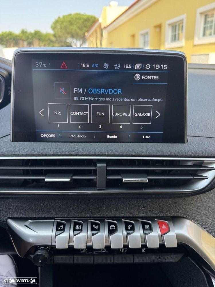 Peugeot 3008 1.2 PureTech Allure EAT8 - 8