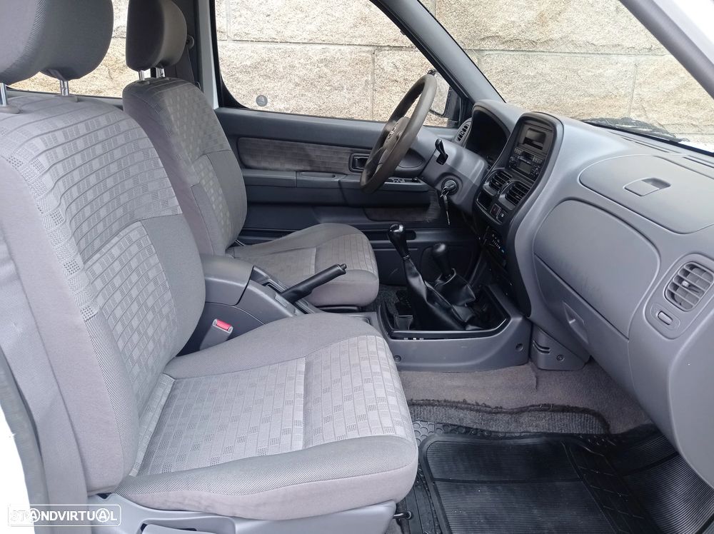 Nissan Pick Up 2.5 TD CD - 9