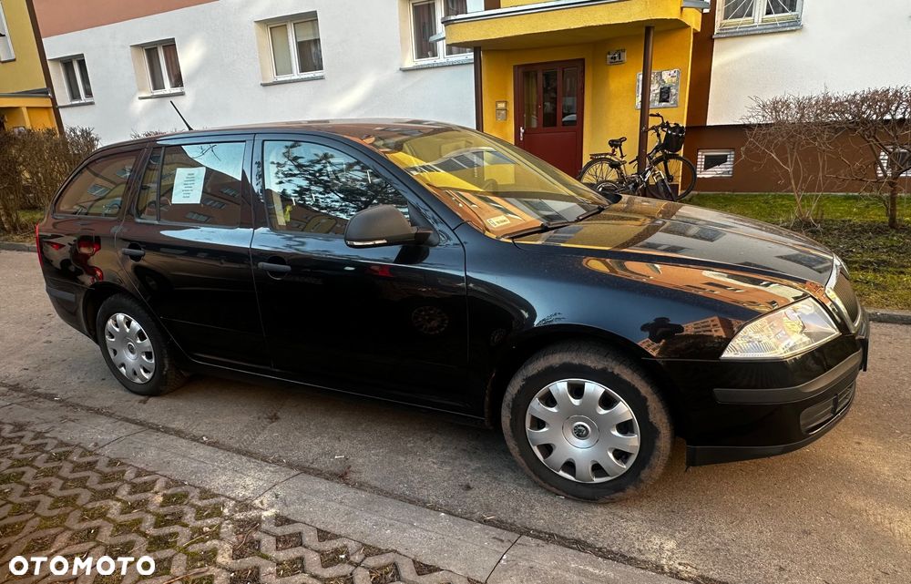 Skoda Octavia 1.6 Ambition - 5
