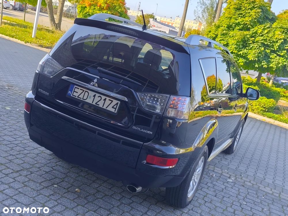 Mitsubishi Outlander 2.0 Intense + NAVI 2WD EU5 - 14