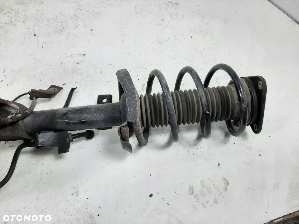 VOLVO S40 II 1.6D 06R ZWROTNICA MCPHERSON PRAWY PRZOD 31277587 - 4