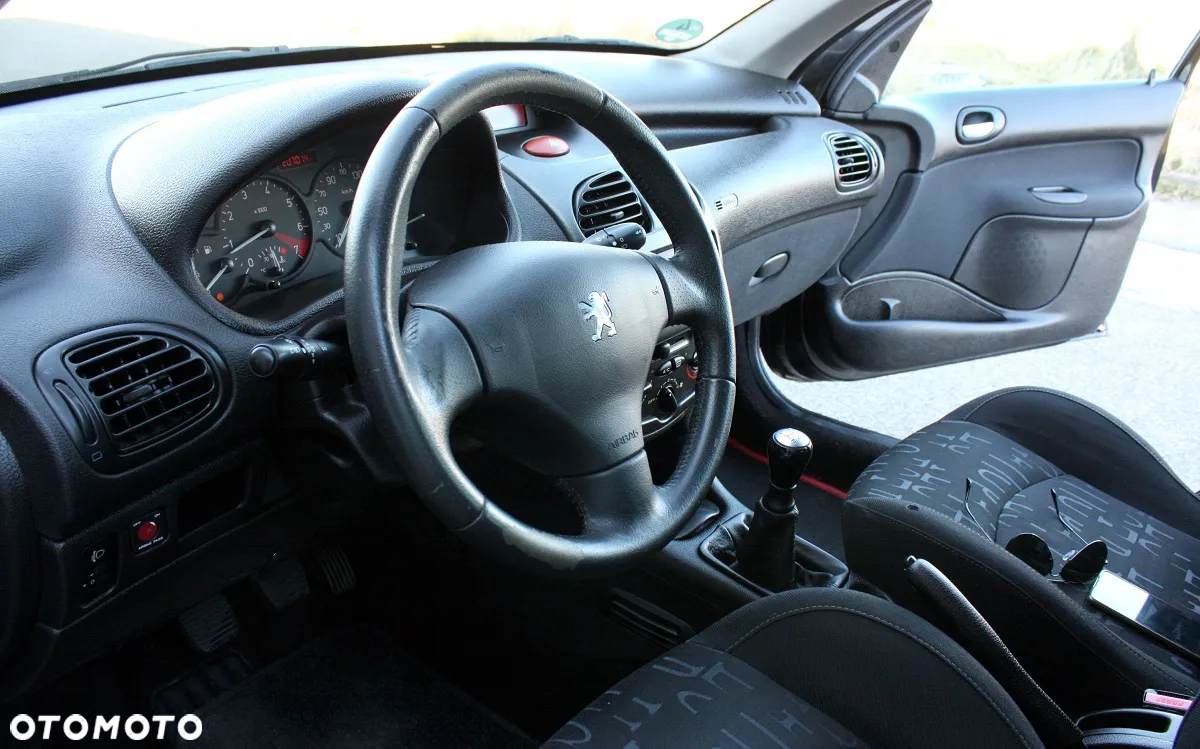 Peugeot 206 SW 110 Tendance - 11