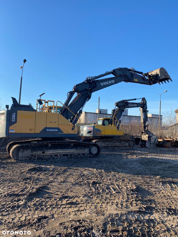 Volvo EC 250 ENL - 1