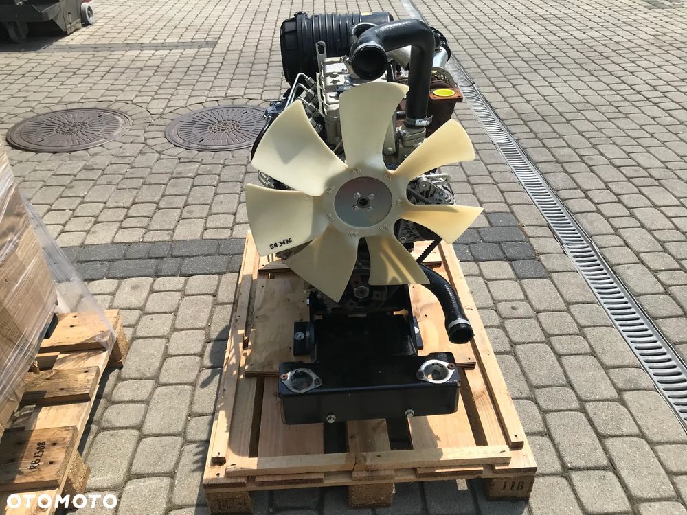 SILNIK Perkins 404D-22T 404D 22T 33.3kW 18900netto - 2