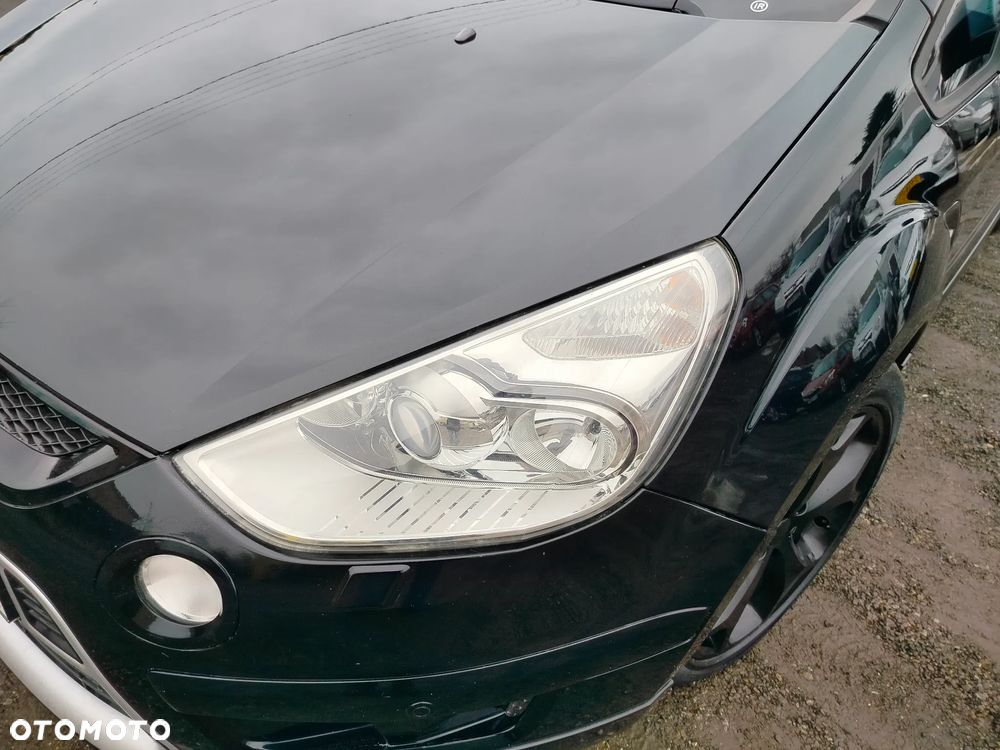 Ford S-Max - 17