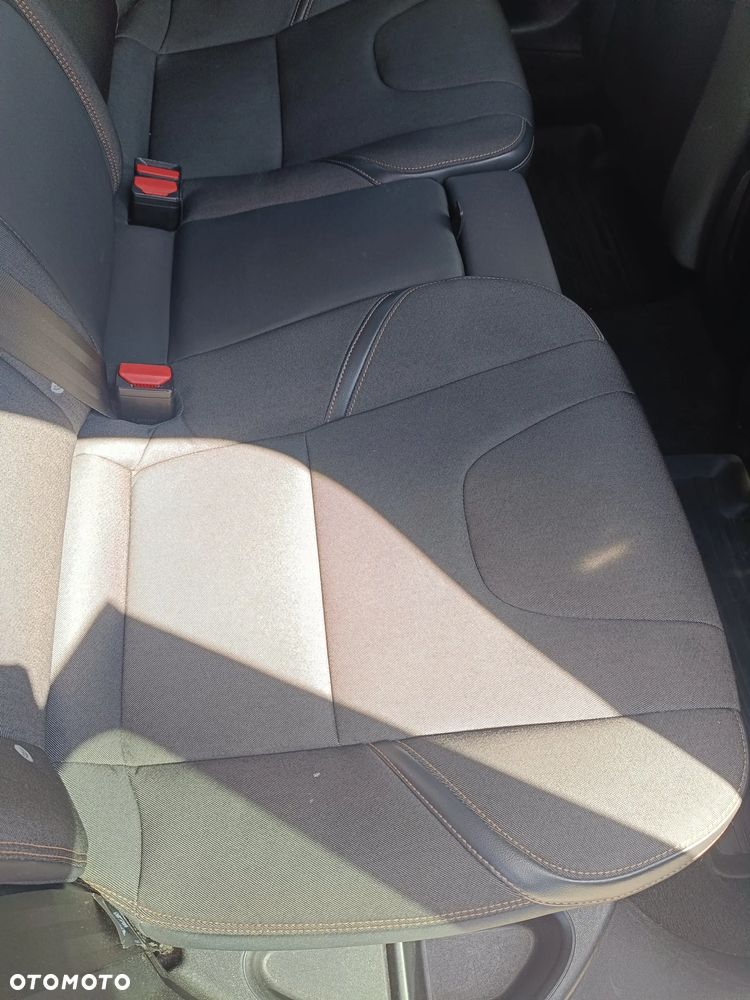 Volvo V40 Cross Country D3 Momentum - 7