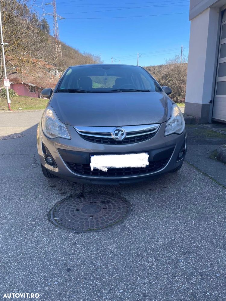 Opel Corsa Cosmo - 1