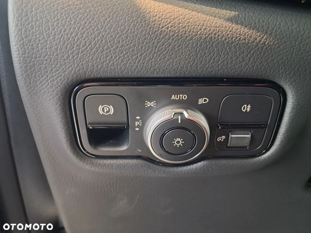 Mercedes-Benz Klasa V 220 d 9G-Tronic Style (d³ugi) - 27