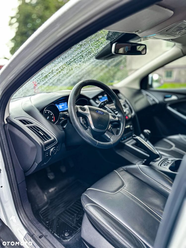 Ford Focus 1.6 EcoBoost Titanium - 10