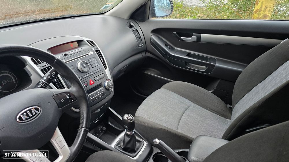 Kia Ceed 1.4 CVVT LX ISG - 12