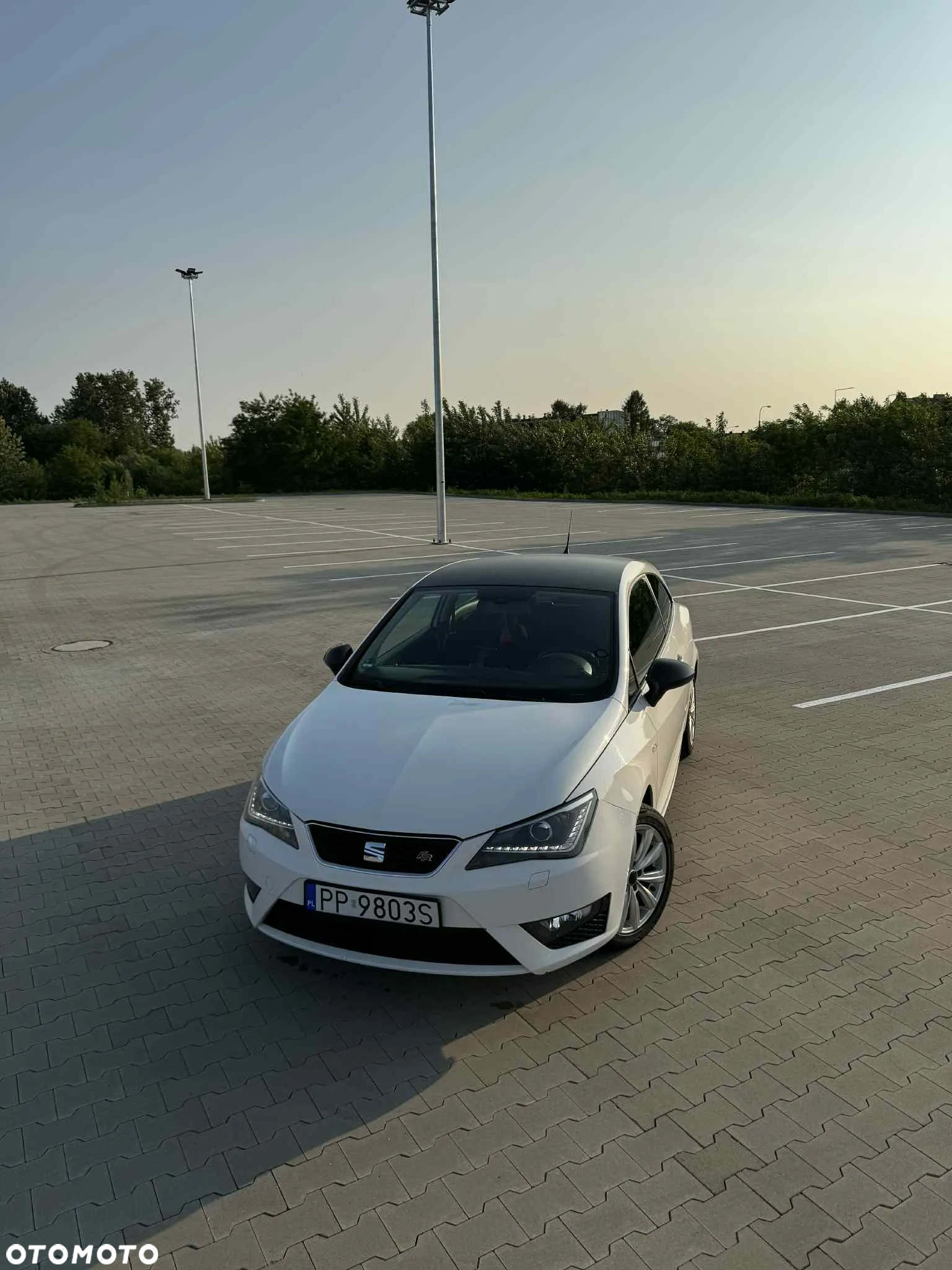 Seat Ibiza SC 1.2 TSI FR - 3