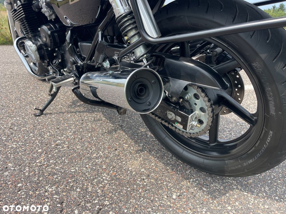 Honda CB - 23