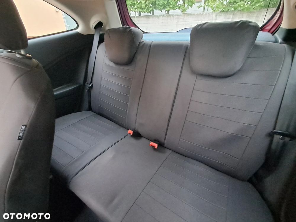 Ford KA 1.2 Titanium (air2) - 6