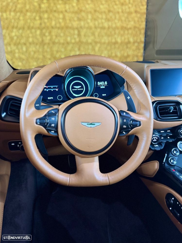 Aston Martin Vantage Roadster V8 - 19