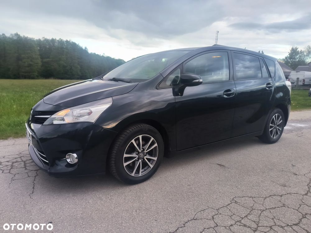 Toyota Verso - 5