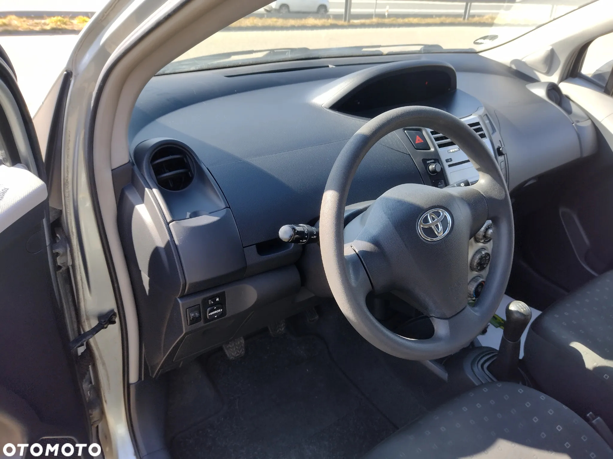 Toyota Yaris - 19