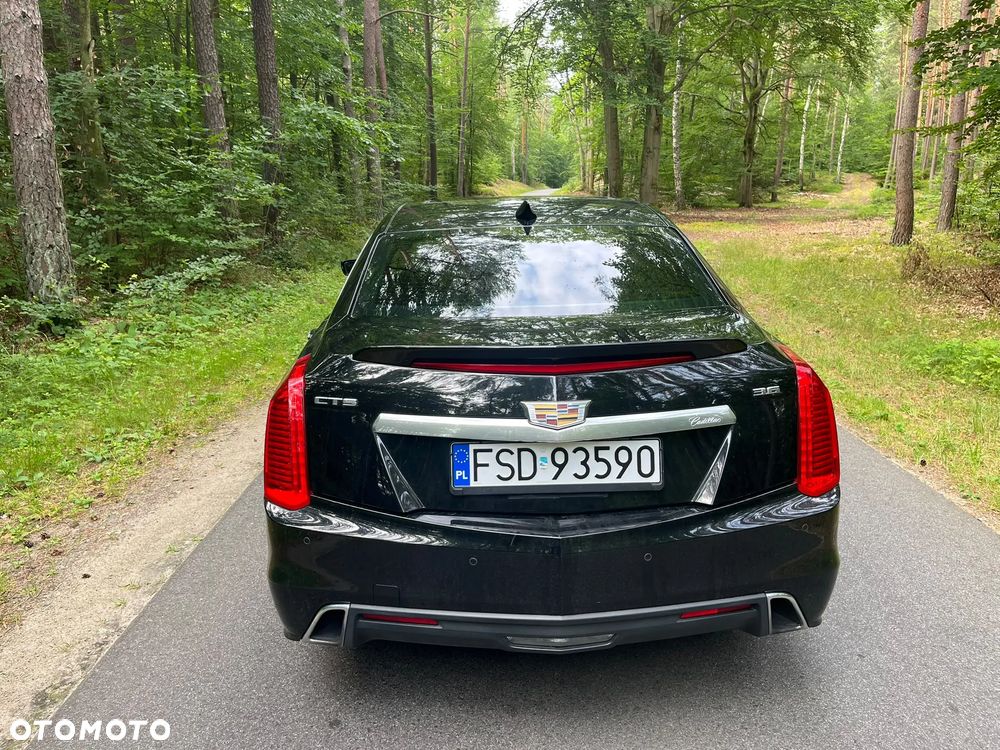 Cadillac CTS - 10