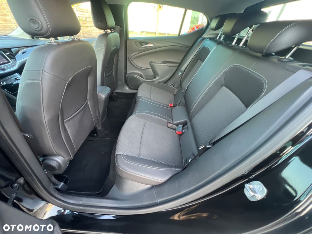 Opel Astra 1.4 Turbo Innovation - 26