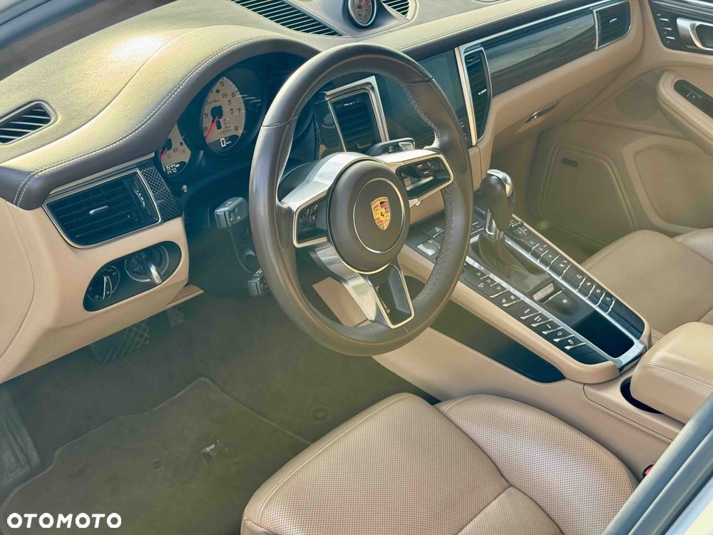 Porsche Macan - 15