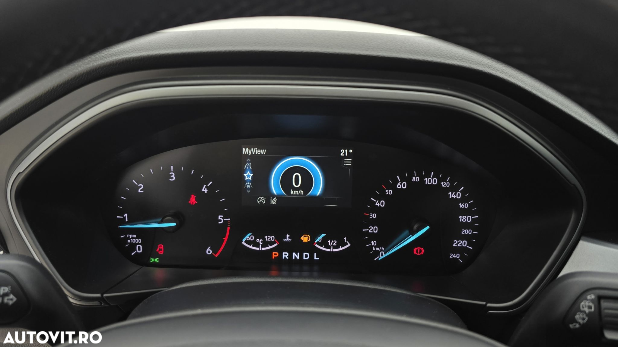 Ford Focus 1.5 EcoBlue Active - 16