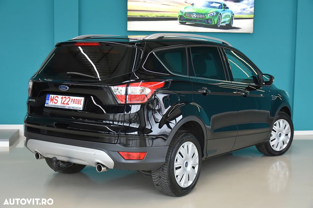 Ford Kuga - 3
