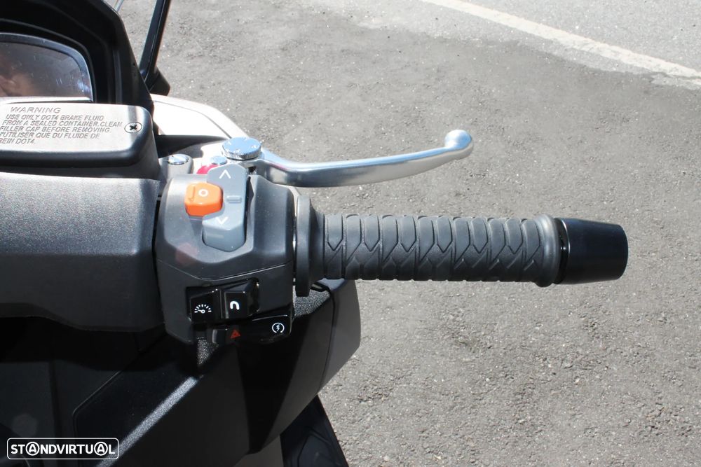Kymco AK Premium - 23