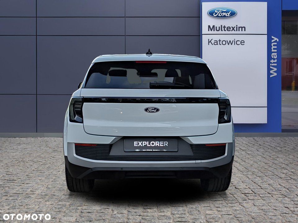 Ford Explorer - 4