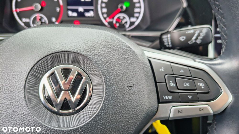 Volkswagen T-Cross - 15