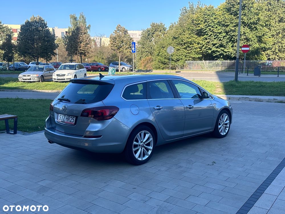 Opel Astra 2.0 CDTI DPF Sports Tourer - 9