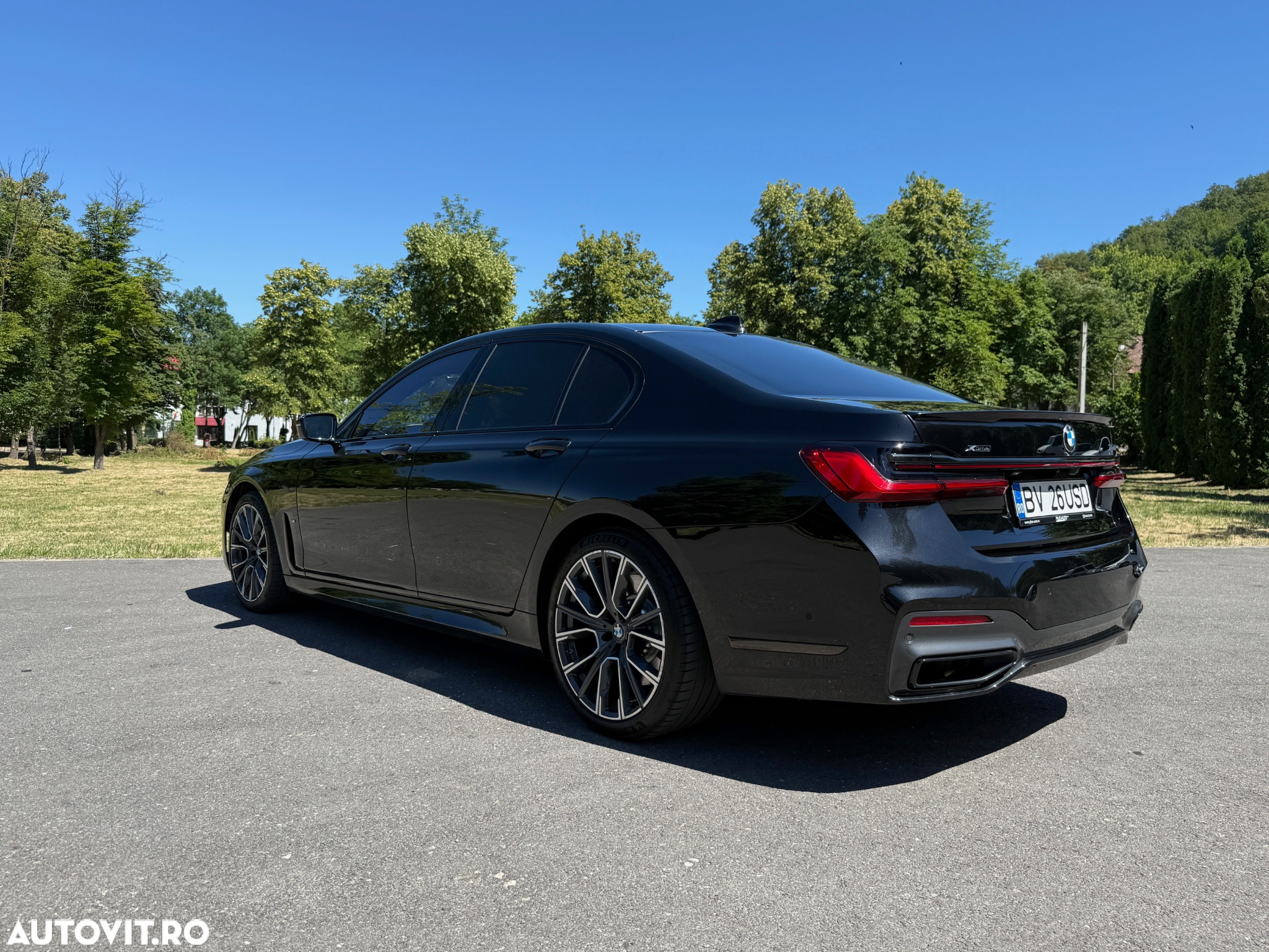 BMW Seria 7 750Li xDrive - 5