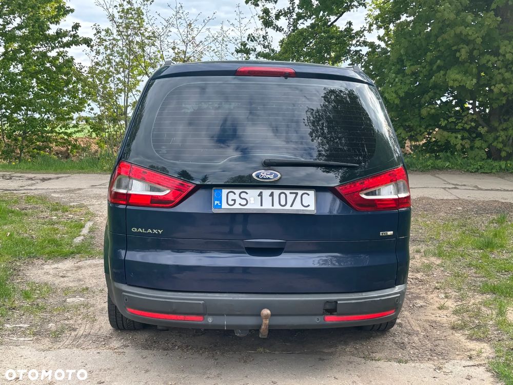 Ford Galaxy - 7