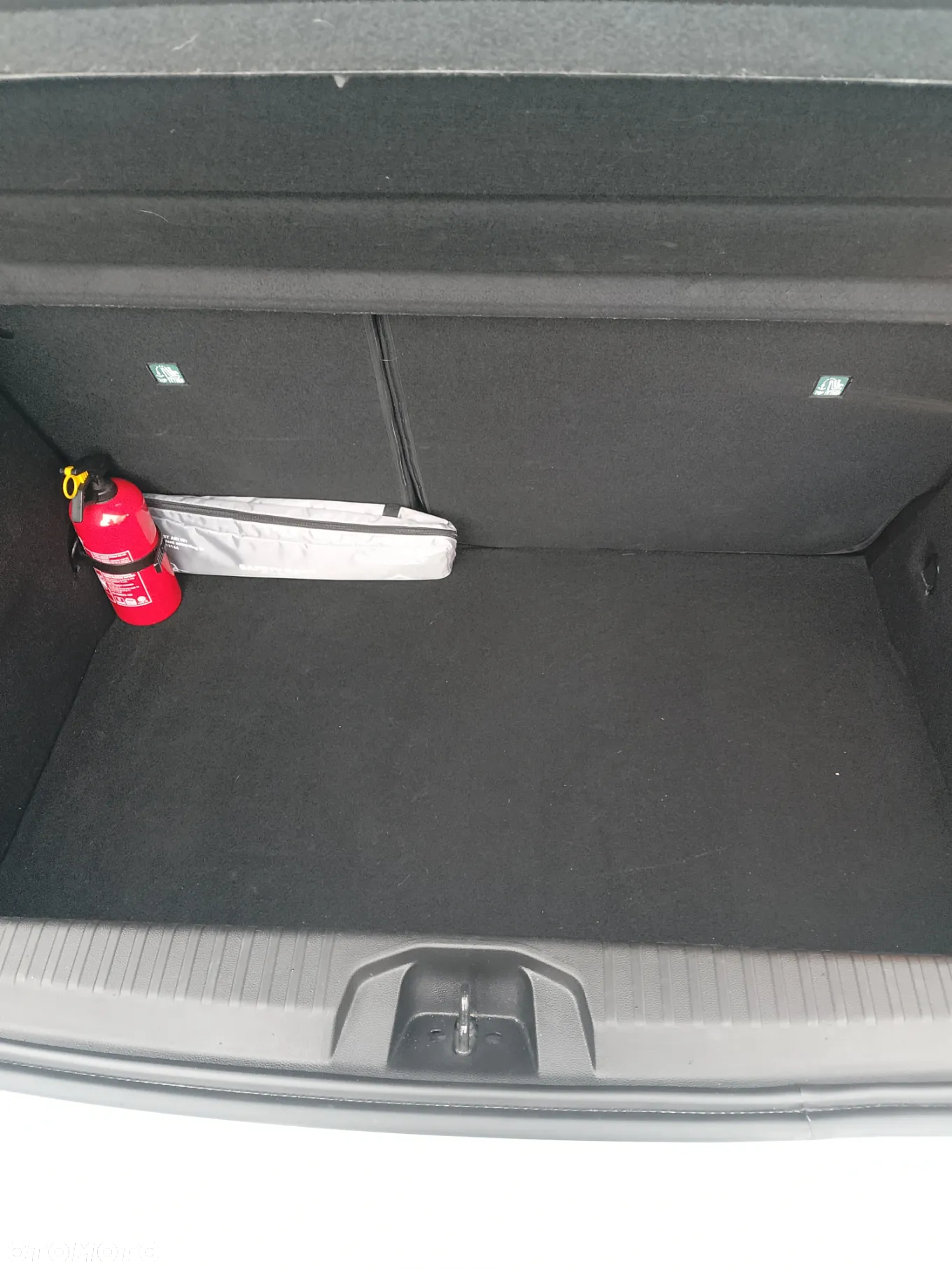 Renault Clio E-TECH Hybrid 140 BUSINESS EDITION - 16