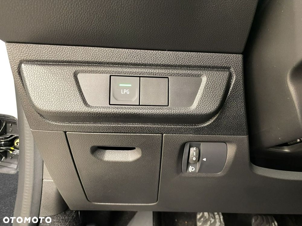Dacia Sandero - 28