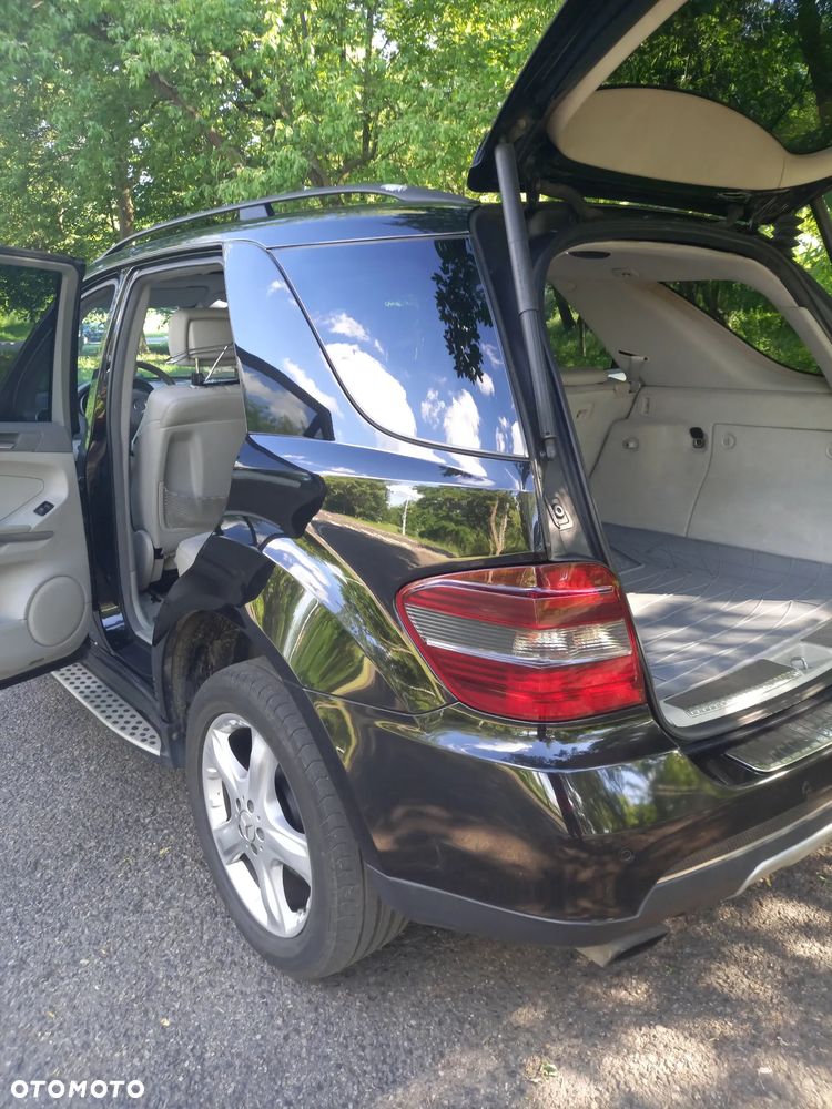 Mercedes-Benz ML - 4