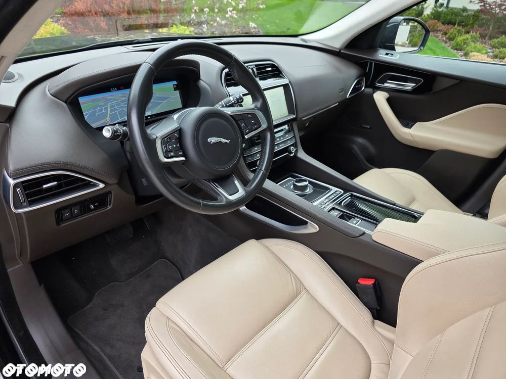Jaguar F-Pace 2.0 i4D AWD Prestige - 14