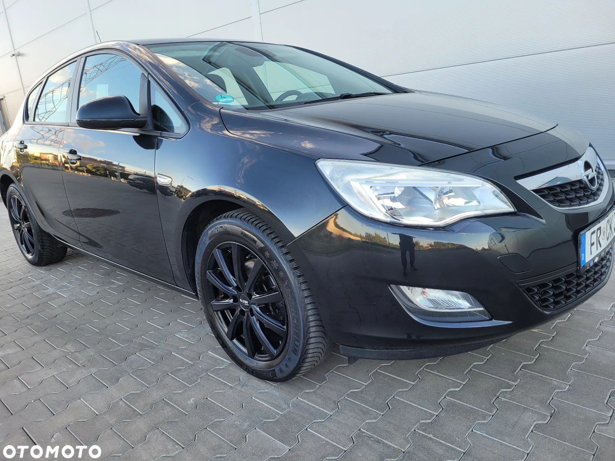 Opel Astra 1.4 Turbo Edition - 1
