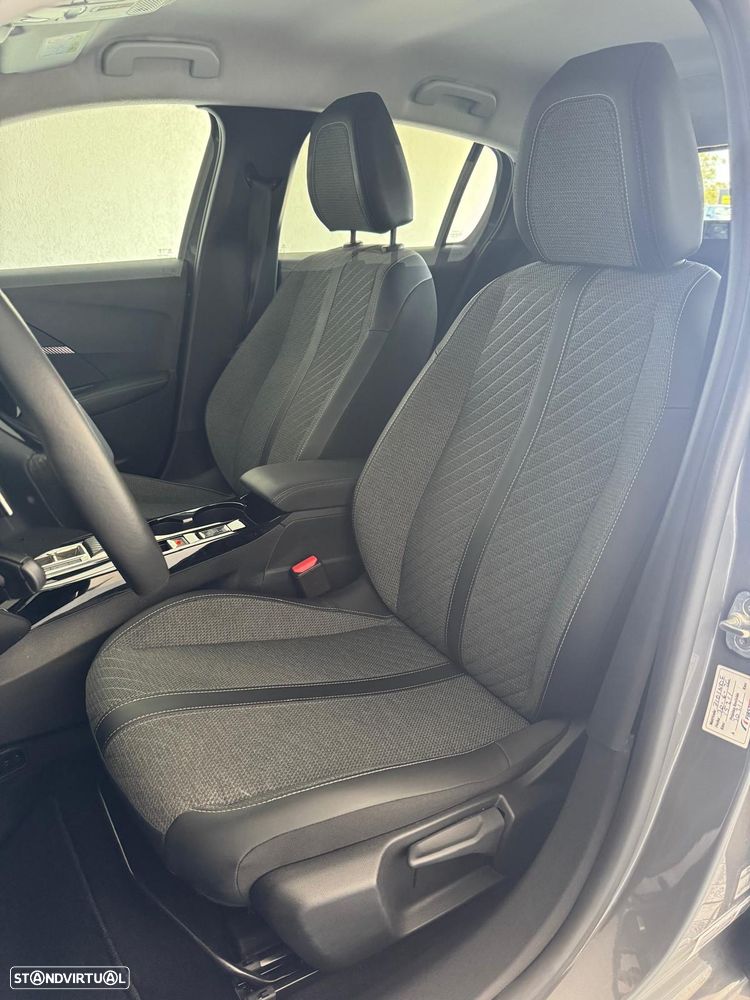Peugeot 208 1.2 PureTech Allure EAT8 - 15